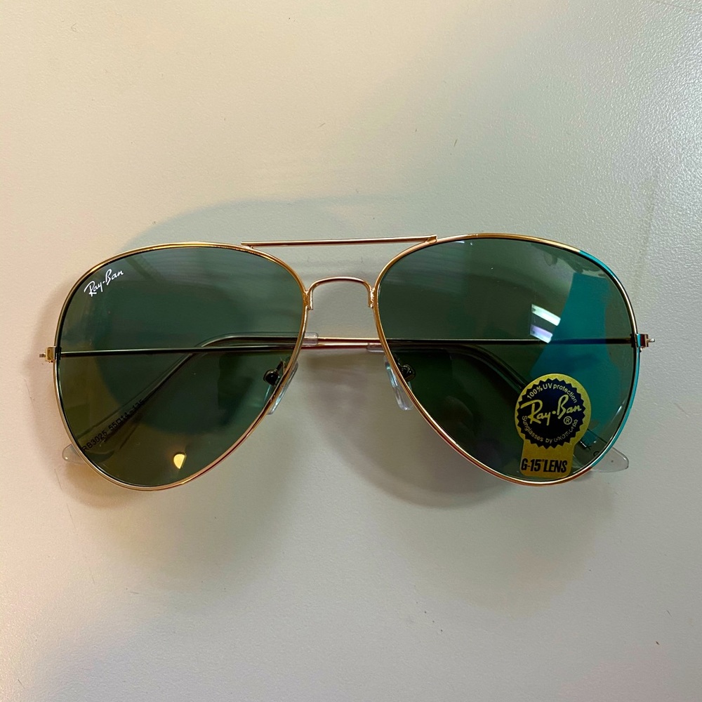 Ray Ban aviator gold rimmed sunglasses NWT